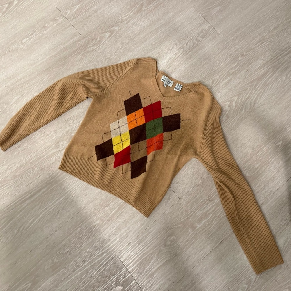 Cozy V-Neck Argyle Sweater in Tan - Picture 3 of 4